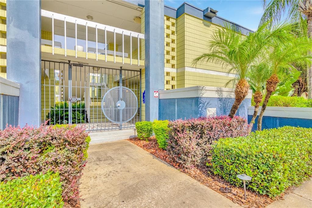 1301 S HOWARD AVE UNIT A2 TAMPA, FL 33606