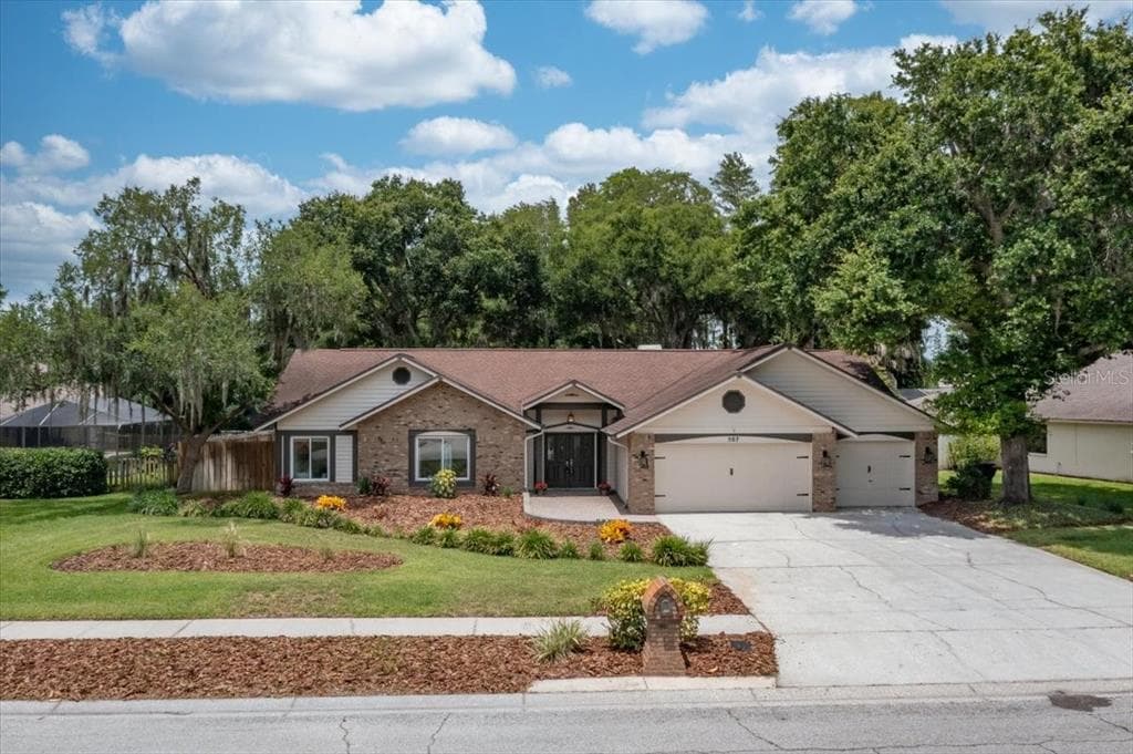 507 SHADOW GROVE COURT LUTZ, FL 33548