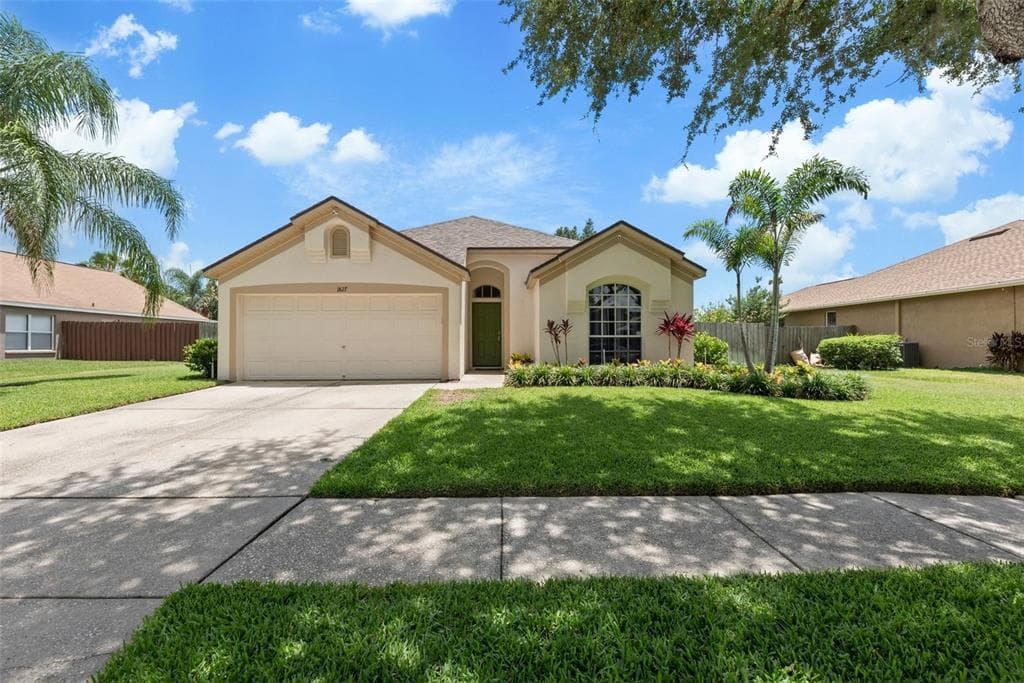 1827 VISTA RIVER DRIVE VALRICO, FL 33596