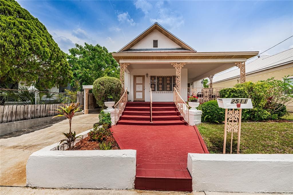 2511 W ABDELLA STREET TAMPA, FL 33607