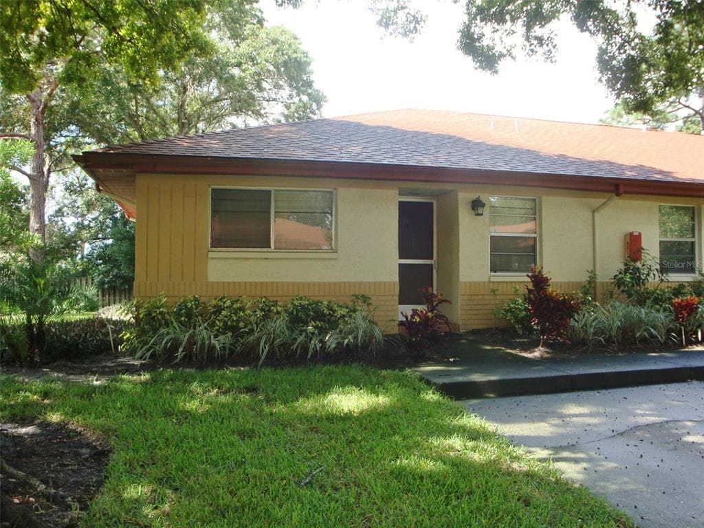 2460 NORTHSIDE DRIVE UNIT 401 CLEARWATER, FL 33761