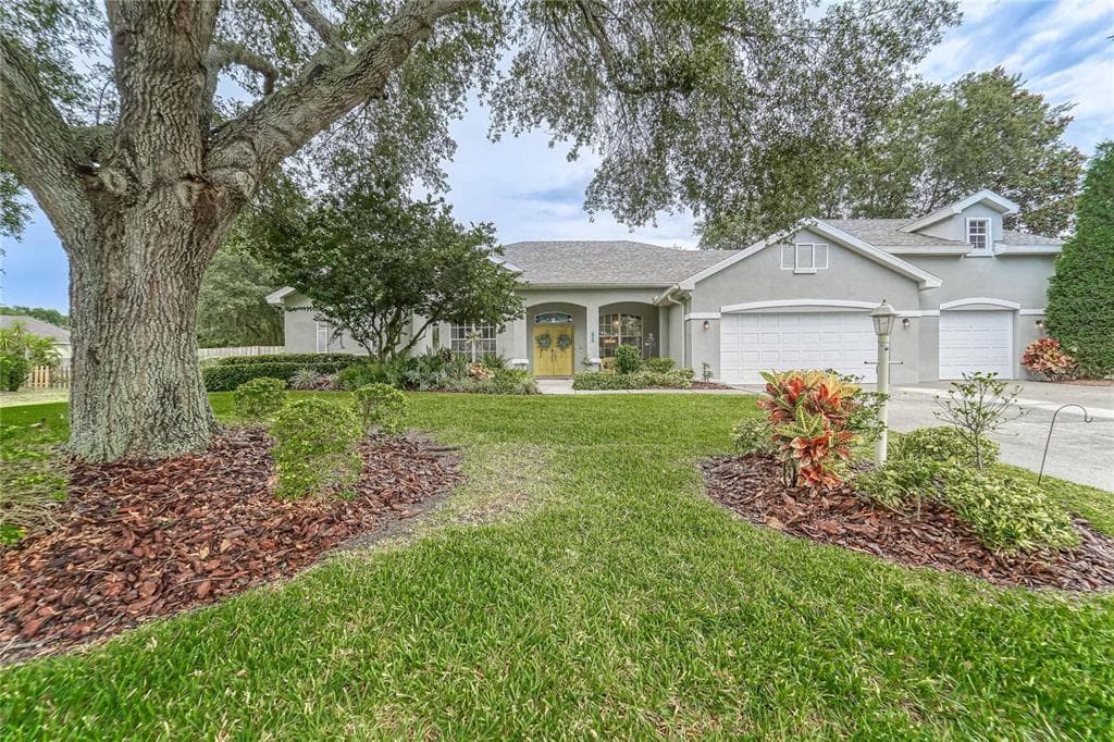 2920 FOREST HAMMOCK DR PLANT CITY, FL 33566
