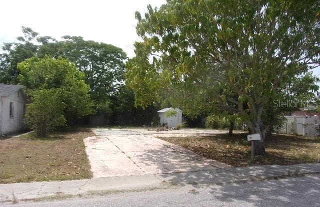 1525 DARTMOUTH DRIVE HOLIDAY, FL 34691