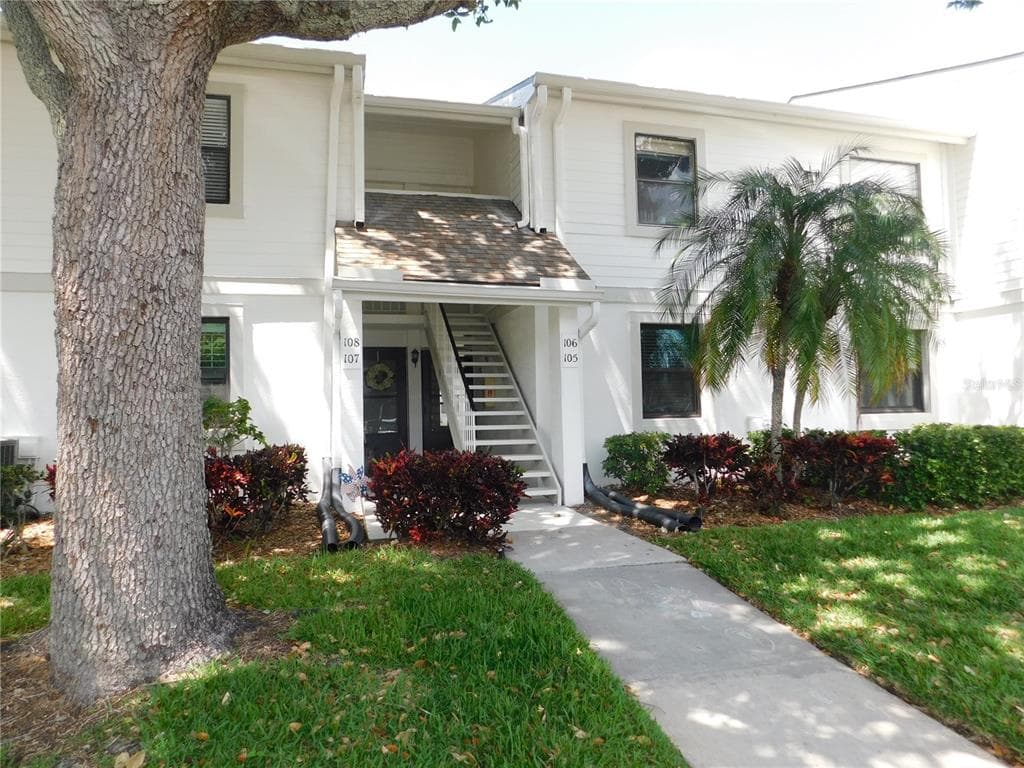 108 WINDWARD PLACE OLDSMAR, FL 34677