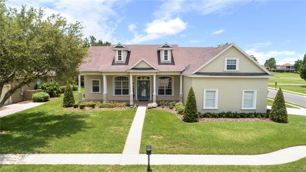 805 OSPREY LANDING DRIVE LAKELAND, FL 33813