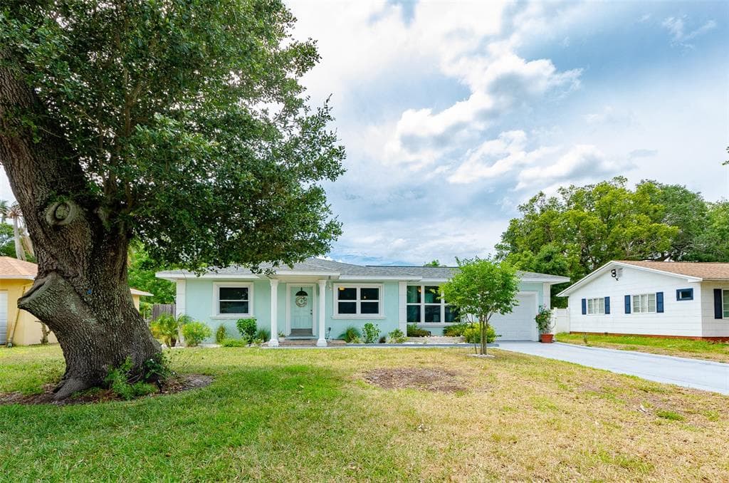 204 S SATURN AVENUE CLEARWATER, FL 33755