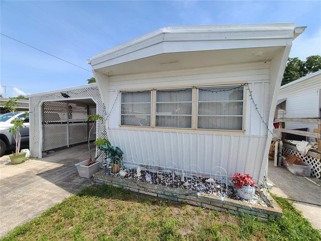 1010 51ST AVENUE PLAZA W BRADENTON, FL 34207