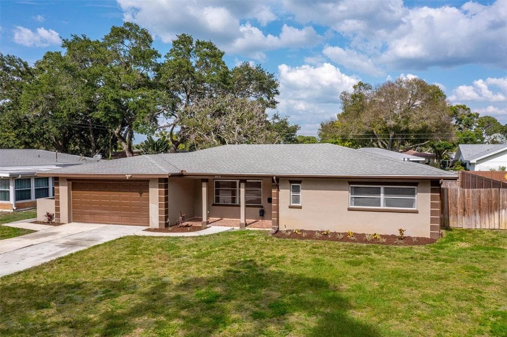 6618 CANTON STREET S ST PETERSBURG, FL 33712