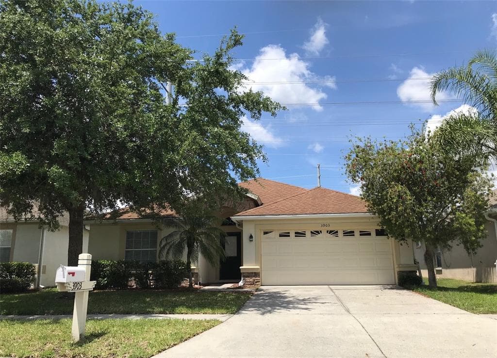 3903 WASHBURN PLACE WESLEY CHAPEL, FL 33543