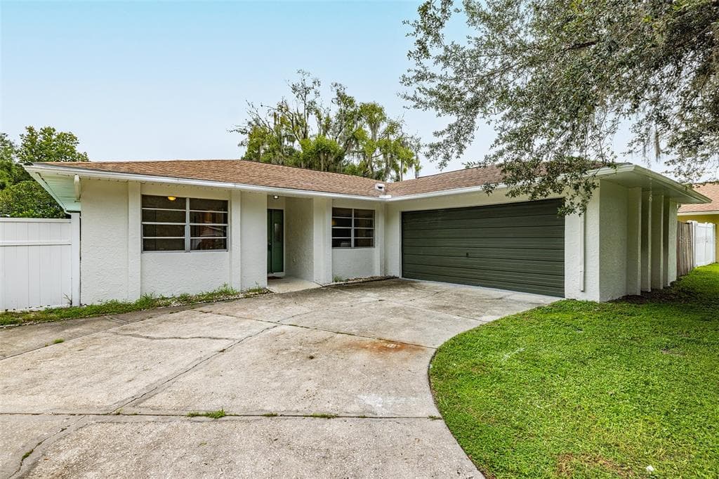3733 MERIDEAN PLACE LAND O LAKES, FL 34639