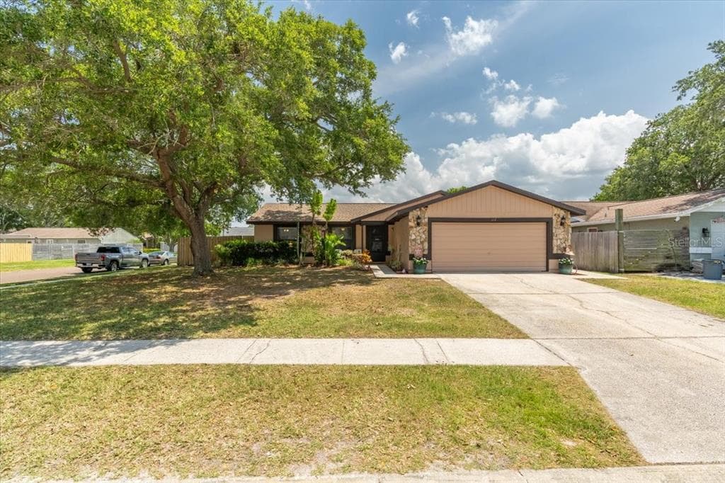 662 TIMBER BAY CIRCLE W OLDSMAR, FL 34677