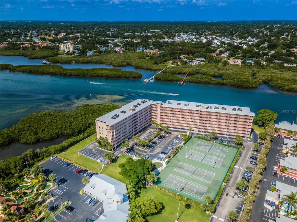 19451 GULF BOULEVARD UNIT 505 INDIAN SHORES, FL 33785