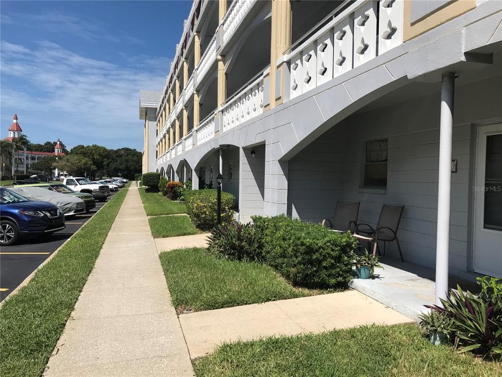 2410 FRANCISCAN DRIVE UNIT 32 CLEARWATER, FL 33763