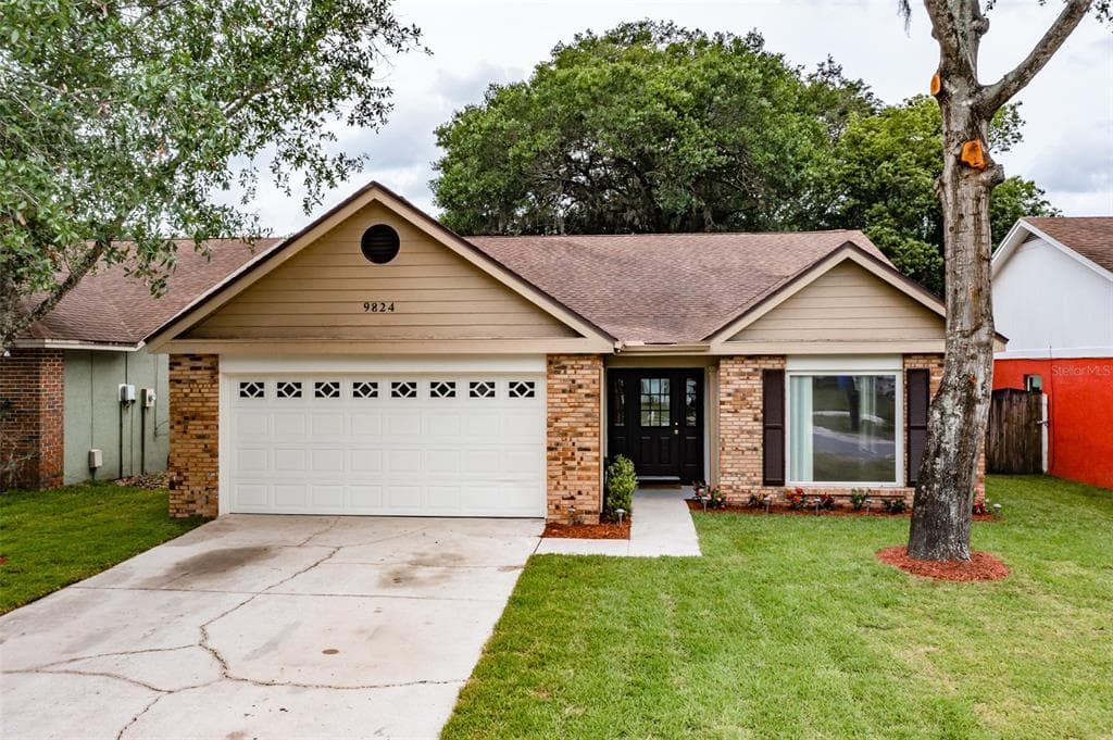 9824 SIR FREDERICK STREET TAMPA, FL 33637