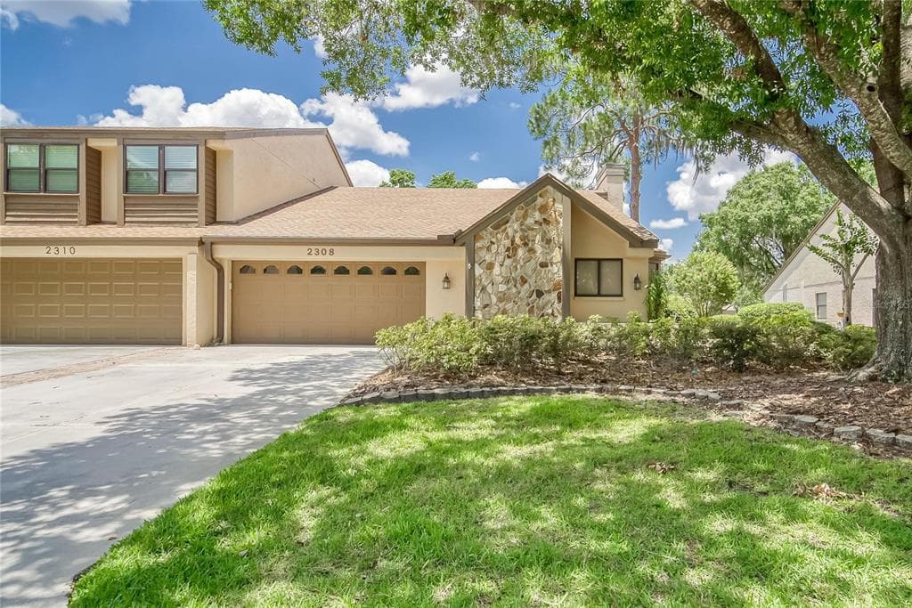 2308 VILLAGE GREEN BLVD UNIT 29 PLANT CITY, FL 33566