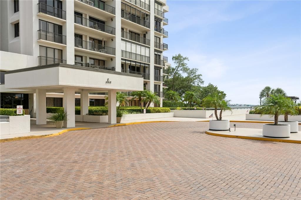6 BELLEVIEW BLVD. UNIT 401