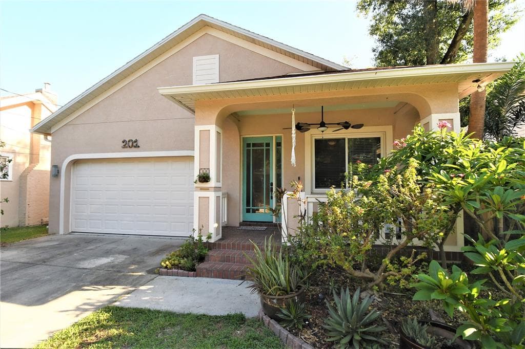 201 W SOUTH AVENUE TAMPA, FL 33603