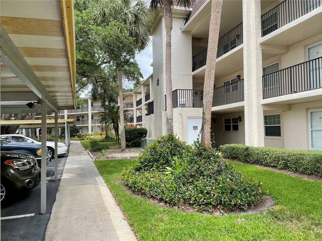 870 VIRGINIA STREET UNIT 214 DUNEDIN, FL 34698