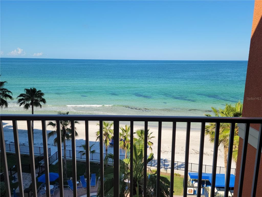 16500 GULF BOULEVARD UNIT 652