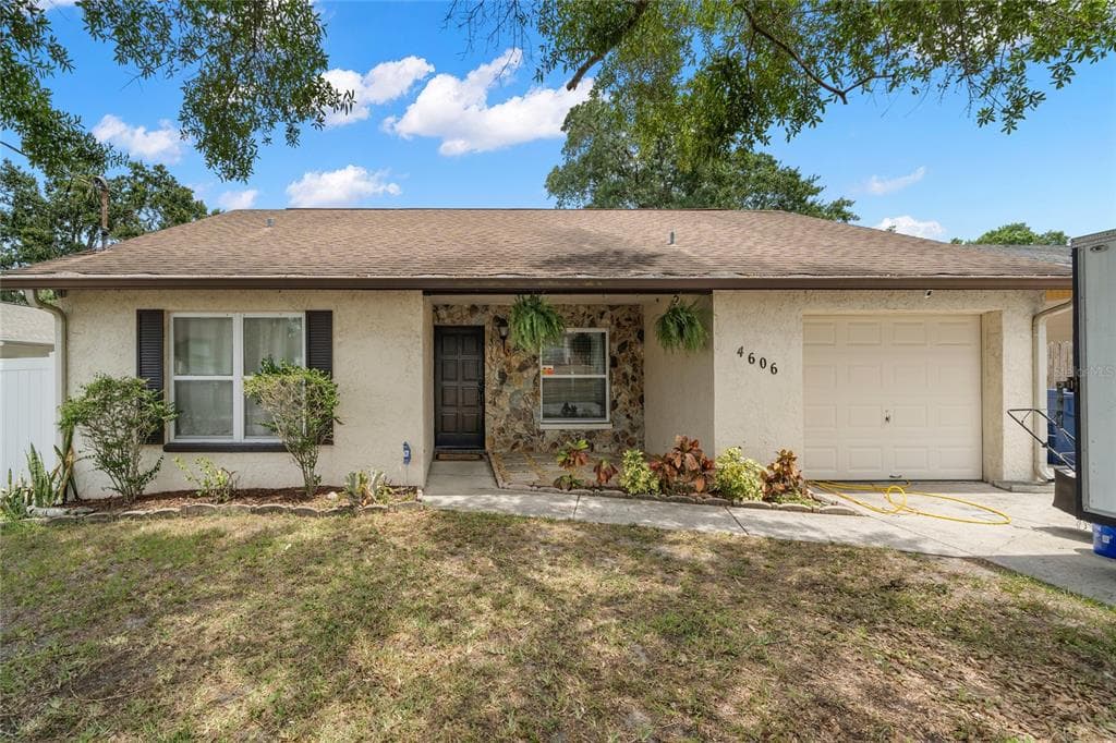 4606 E POINSETTIA AVENUE TAMPA, FL 33617
