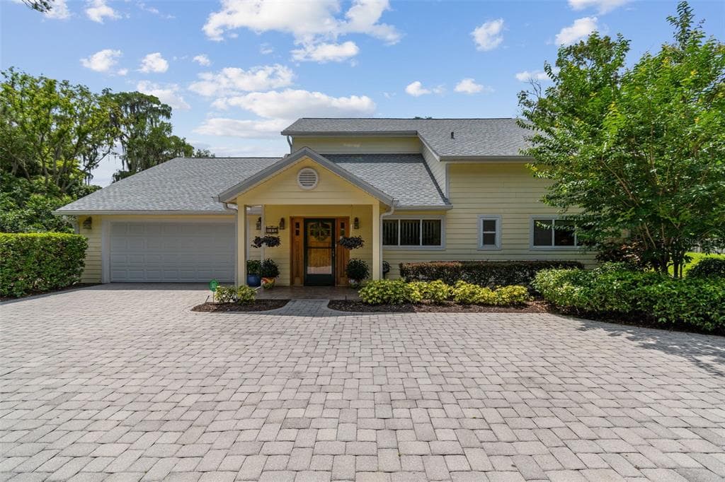 816 W LUTZ LAKE FERN ROAD