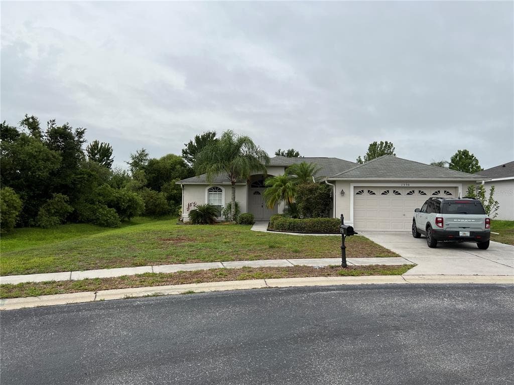 1550 PAPOOSE WAY LUTZ, FL 33559