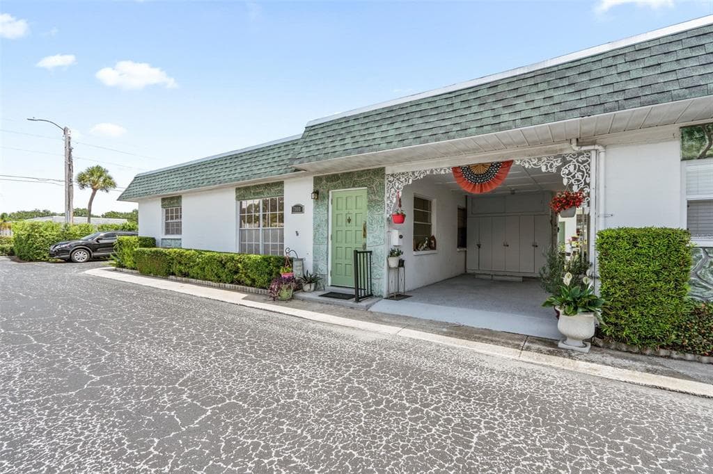 7808 39TH AVENUE N ST PETERSBURG, FL 33709