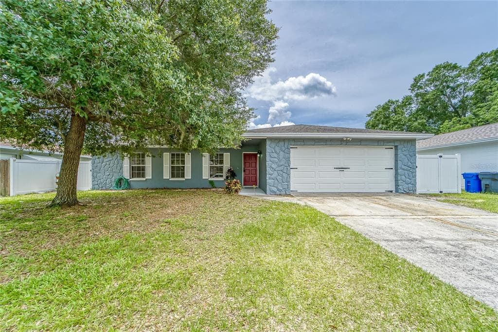 627 HUNTINGTON ST BRANDON, FL 33511
