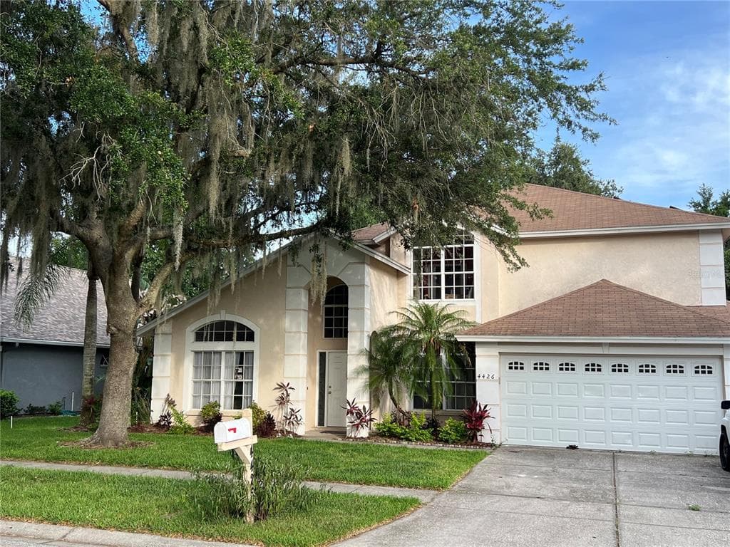 4426 WINDING RIVER VALRICO, FL 33596