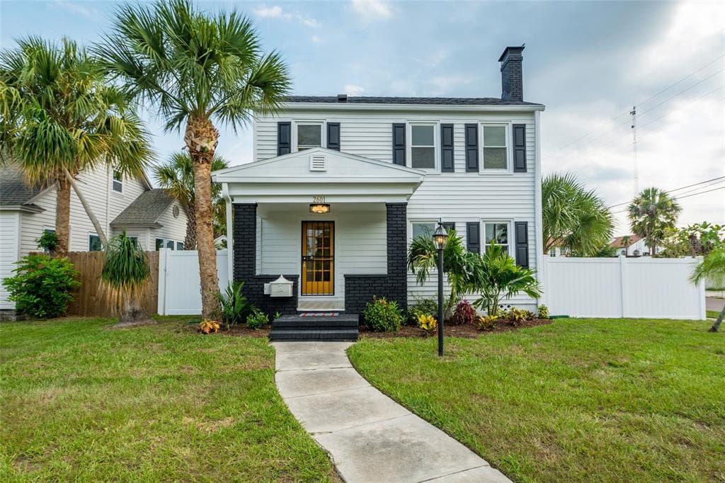 2601 DARTMOUTH AVENUE N ST PETERSBURG, FL 33713