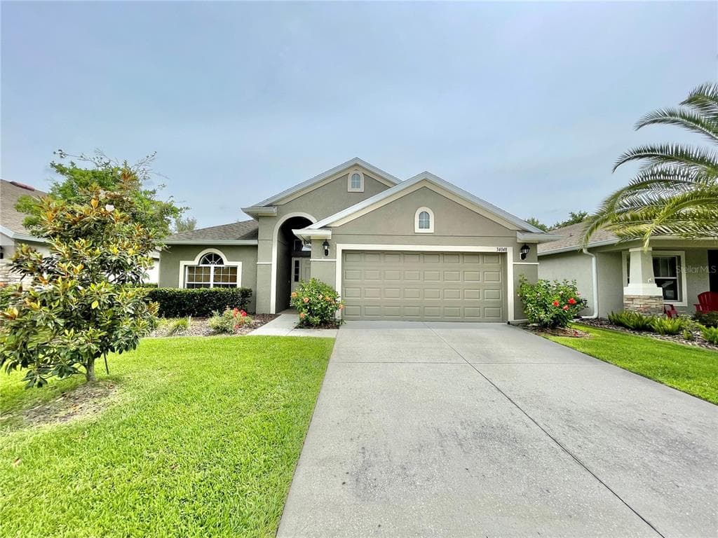34048 PICKFORD COURT WESLEY CHAPEL, FL 33545