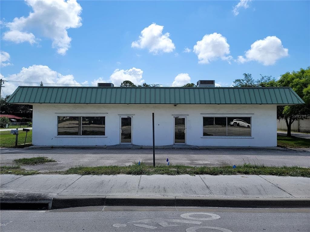 1020 N PARROTT AVENUE OKEECHOBEE, FL 34972