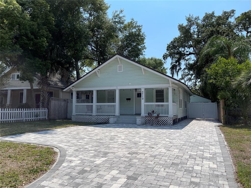 3710 N ARLINGTON AVENUE TAMPA, FL 33603