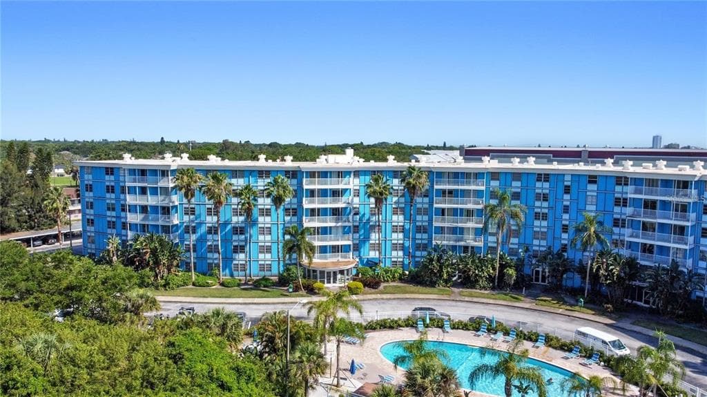 3315 58TH AVENUE S UNIT 619 ST PETERSBURG, FL 33712