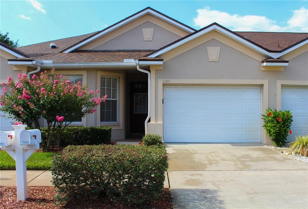 1104 SAVANNAH LANDINGS AVENUE VALRICO, FL 33596