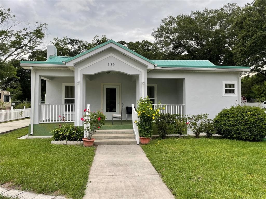 950 VINELAND ROAD WINTER GARDEN, FL 34787