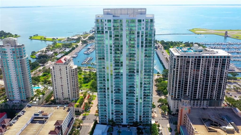 100 1ST AVENUE N UNIT 3504 ST PETERSBURG, FL 33701