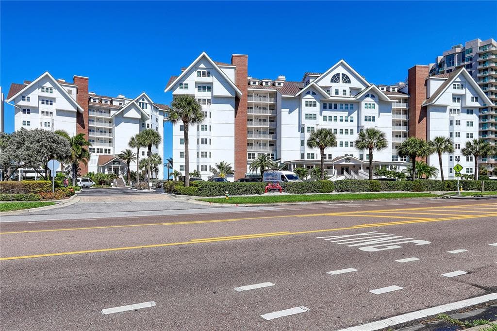 1582 GULF BOULEVARD UNIT 1101