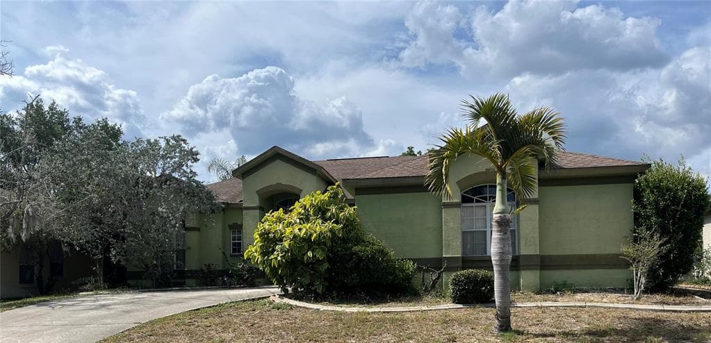 1281 BLACKRUSH DRIVE TARPON SPRINGS, FL 34689