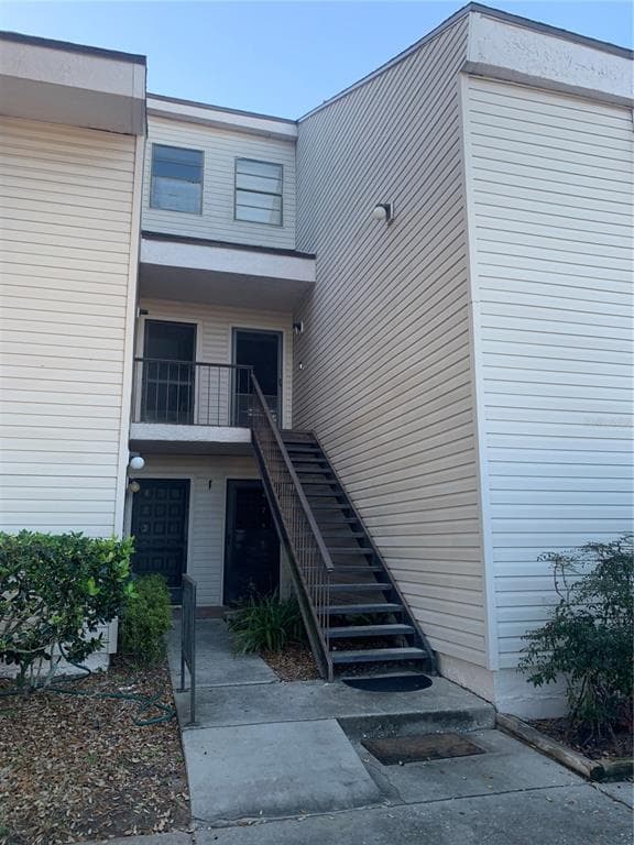 4729 PURITAN CIRCLE UNIT 602 TAMPA, FL 33617
