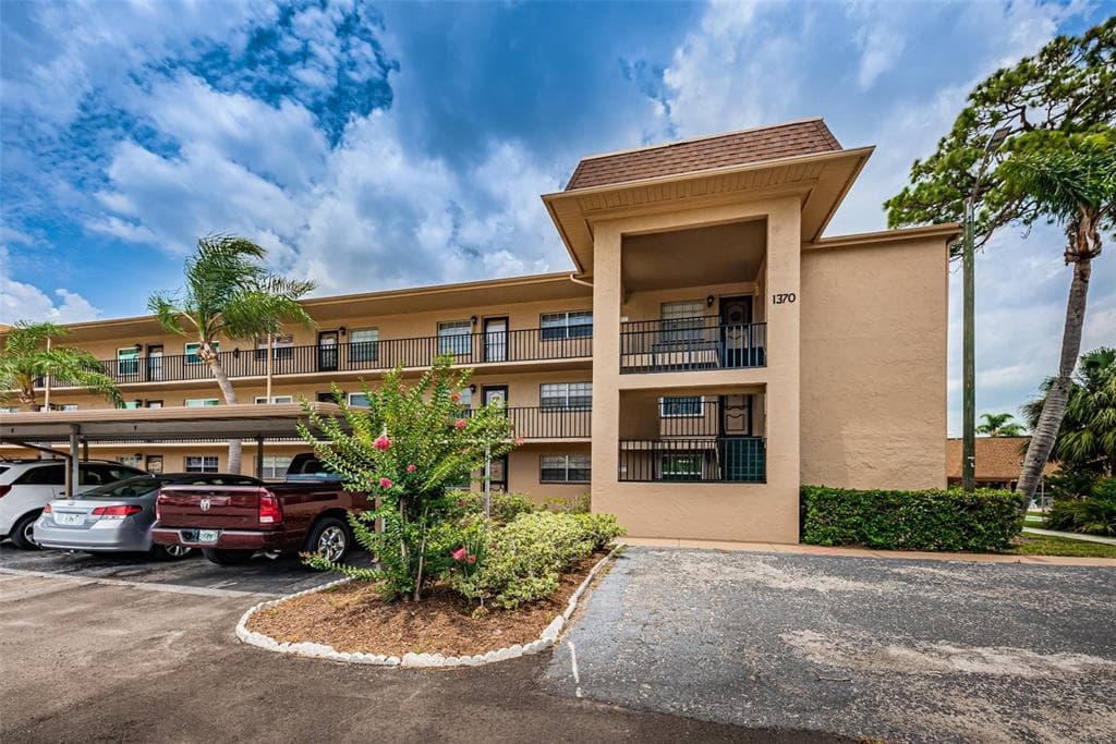 1370 HEATHER RIDGE BOULEVARD UNIT 210 DUNEDIN, FL 34698