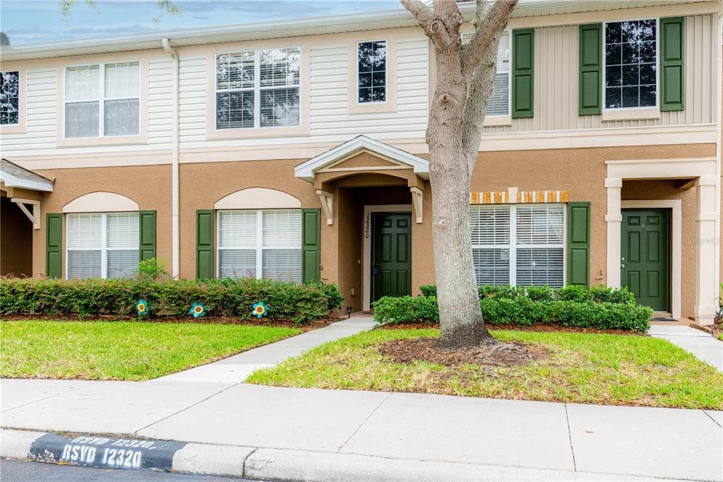 12320 HEALEY SUMMIT LANE RIVERVIEW, FL 33579