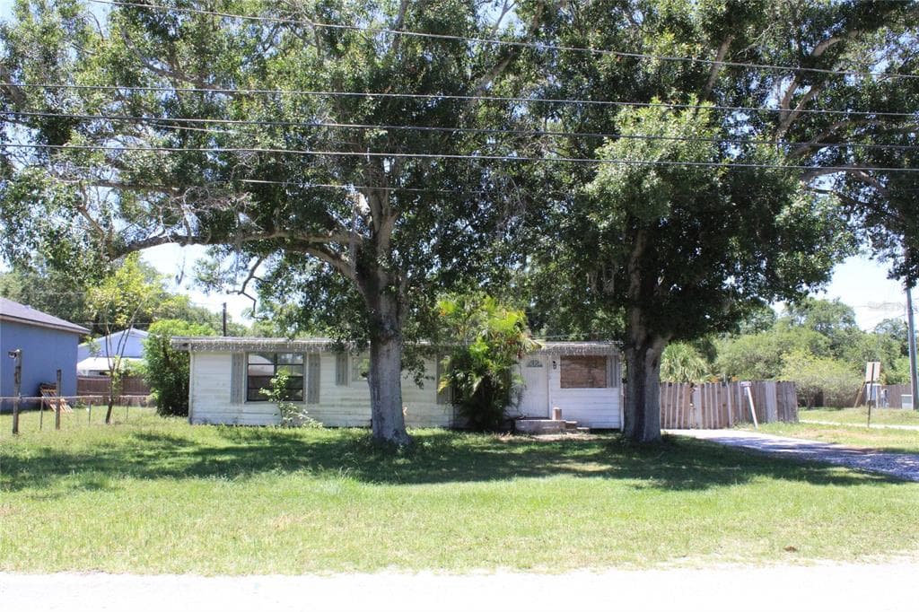 12572 TREE STREET LARGO, FL 33773