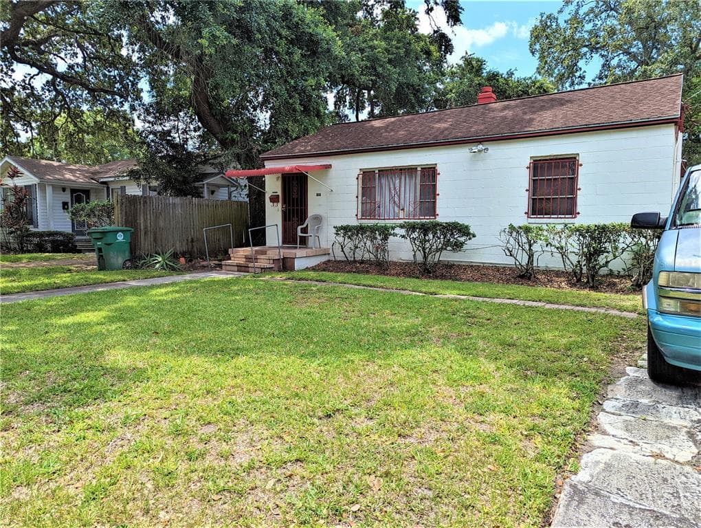 818 W PLYMOUTH STREET TAMPA, FL 33603