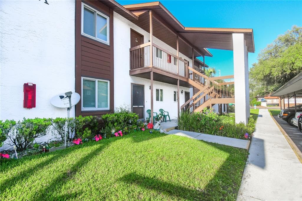 39132 COUNTY ROAD 54 UNIT 2128 ZEPHYRHILLS, FL 33542