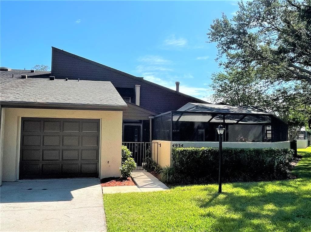 4934 UMBER WAY S TAMPA, FL 33624
