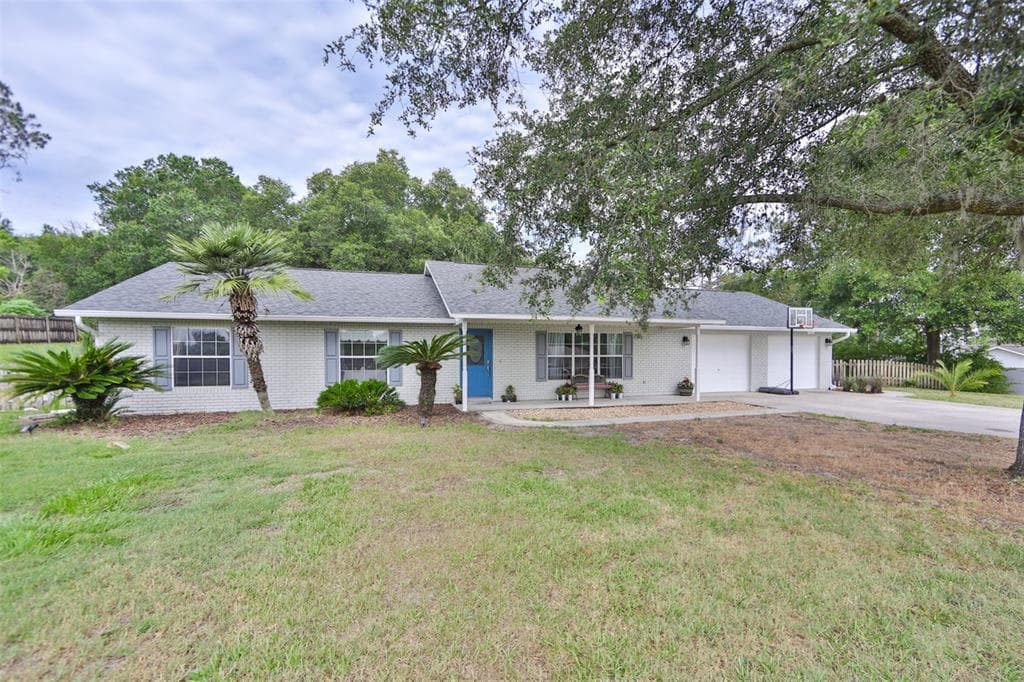 9833 MISHA LANE DADE CITY, FL 33525