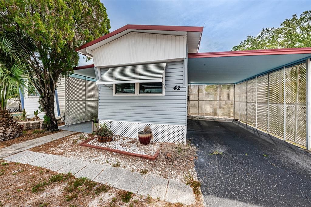 800 CHESAPEAKE DRIVE UNIT 42 TARPON SPRINGS, FL 34689