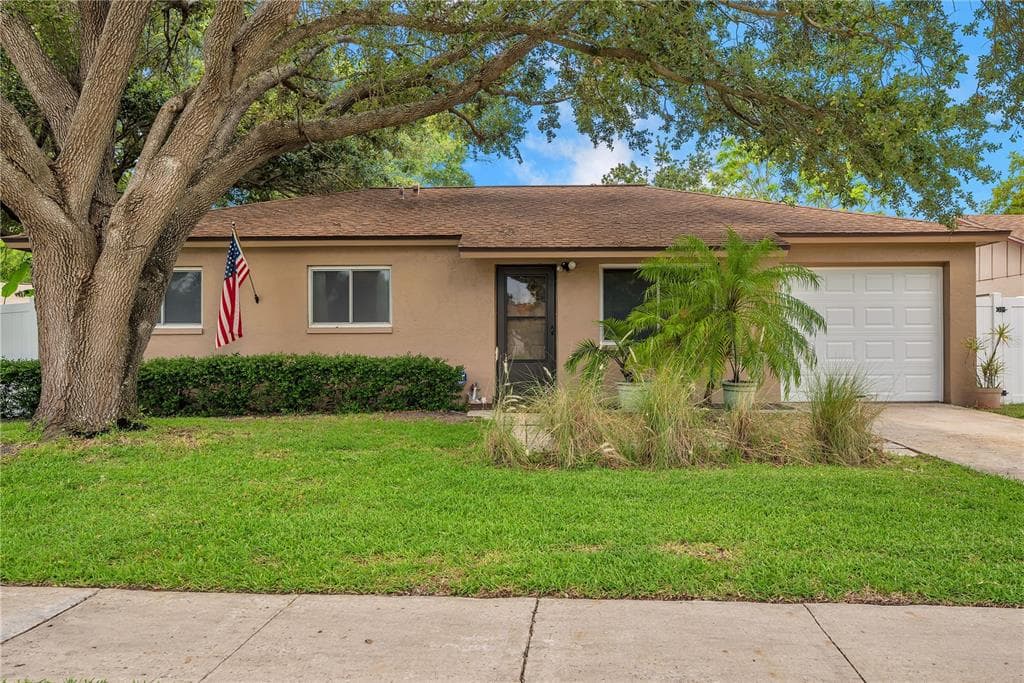 7036 ORKNEY AVENUE N ST PETERSBURG, FL 33709