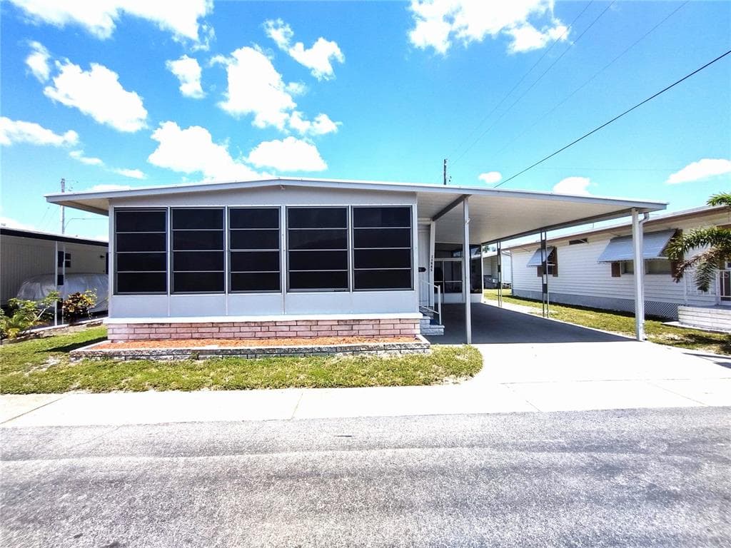 34645 CAMPHOR DRIVE N PINELLAS PARK, FL 33781